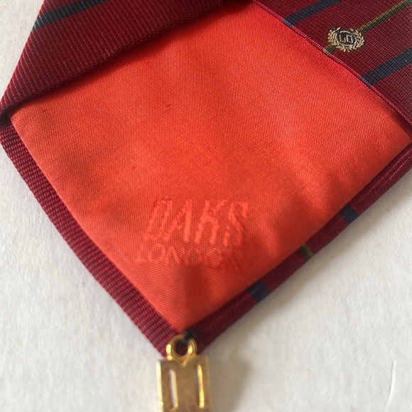 DAKS London Red & Blue Striped Silk Tie with DAKS Logo - Picture 4 of 7